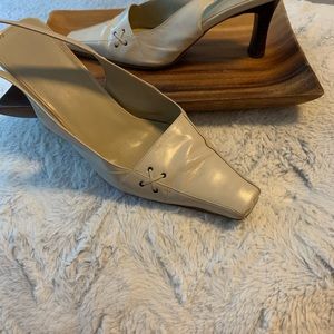 Bandolino leather sling back shoes